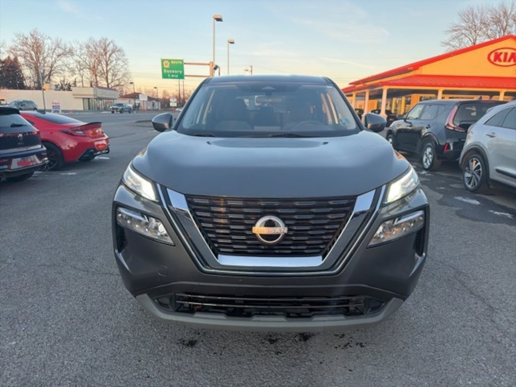 Used 2023 Nissan Rogue SV SUV