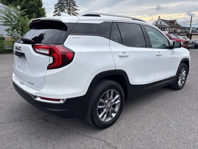 2022 Gmc Terrain SLT photo 3