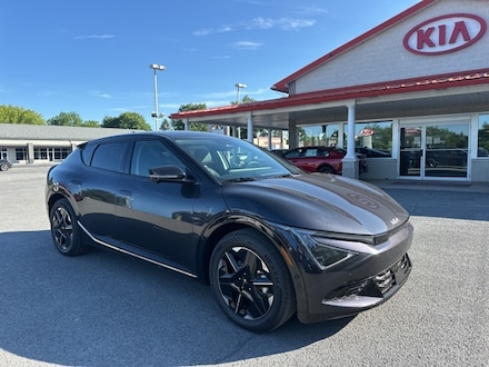2025 Kia EV6 Wind SUV