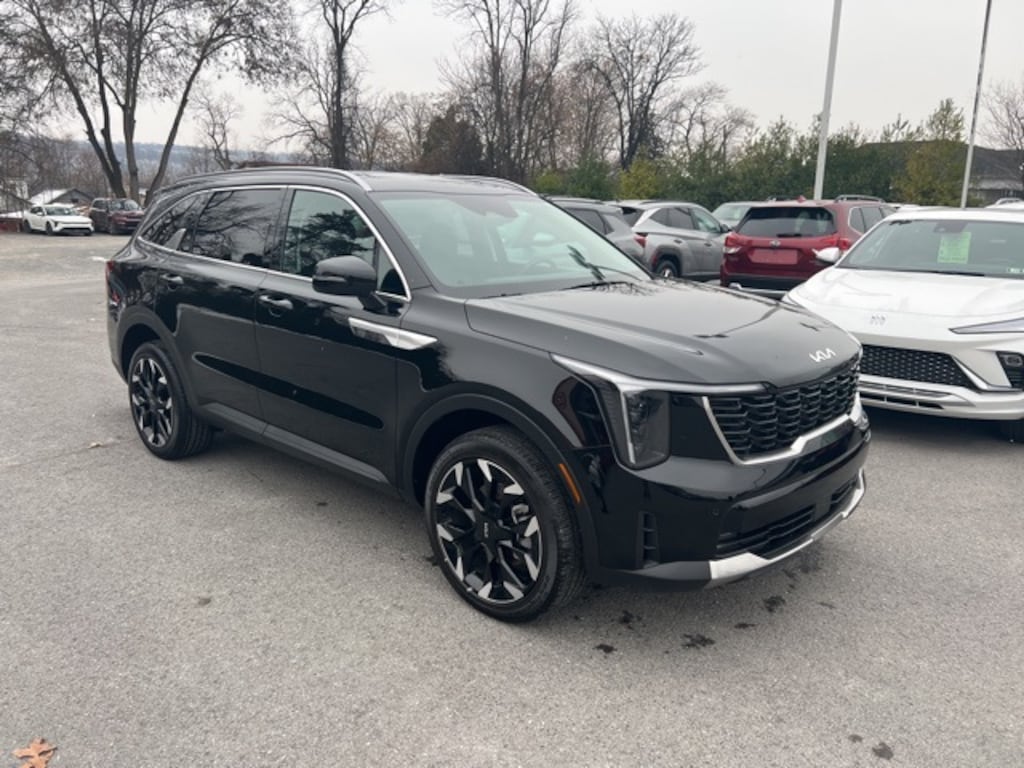 Used 2025 Kia Sorento EX SUV
