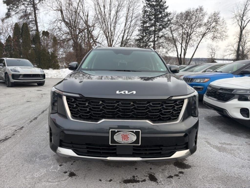 Used 2024 Kia Sorento S SUV