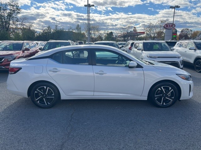 2024 Nissan Sentra SV photo 3