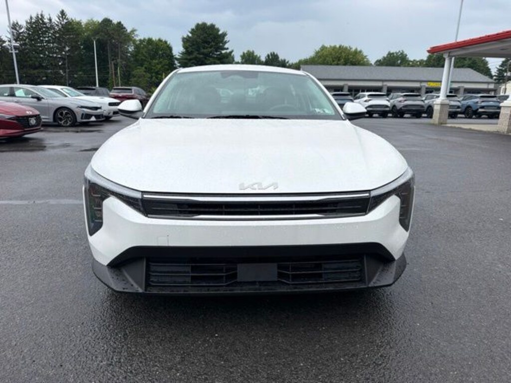 New 2026 Kia K4 LXS Sedan