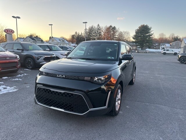 2025 Kia Soul LX photo 3