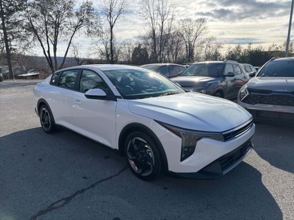 Certified 2025 Kia K4 EX Sedan