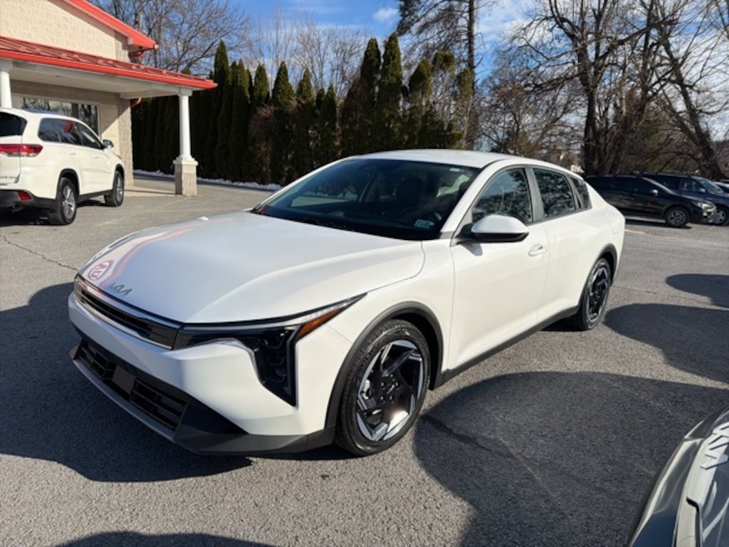 Certified 2025 Kia K4 EX Sedan