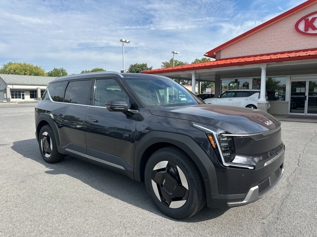 2026 Kia EV9 Wind's photo