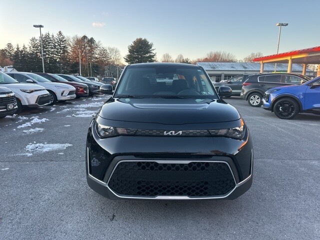 2025 Kia Soul LX photo 2