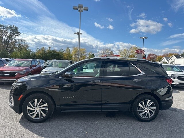 2022 Chevrolet Equinox Premier photo 2