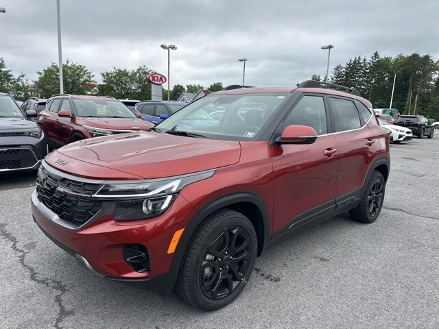 2025 Kia Seltos X-Line photo 2