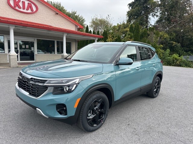 2026 Kia Seltos EX photo 3