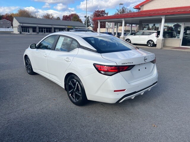 2024 Nissan Sentra SV photo 3