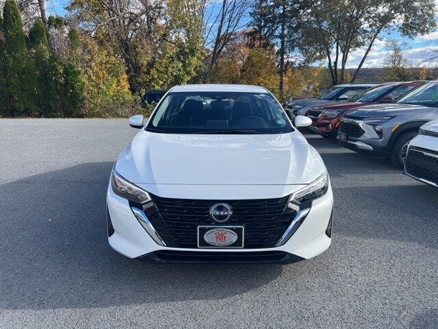 2024 Nissan Sentra SV photo 2