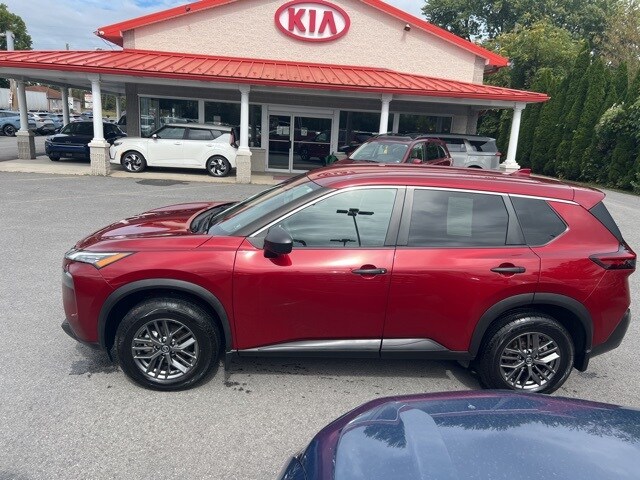 2021 Nissan Rogue S photo 2