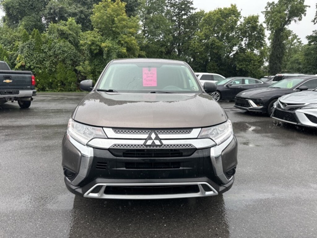 Used 2020 Mitsubishi Outlander For Sale at Sunbury Motor Company VIN