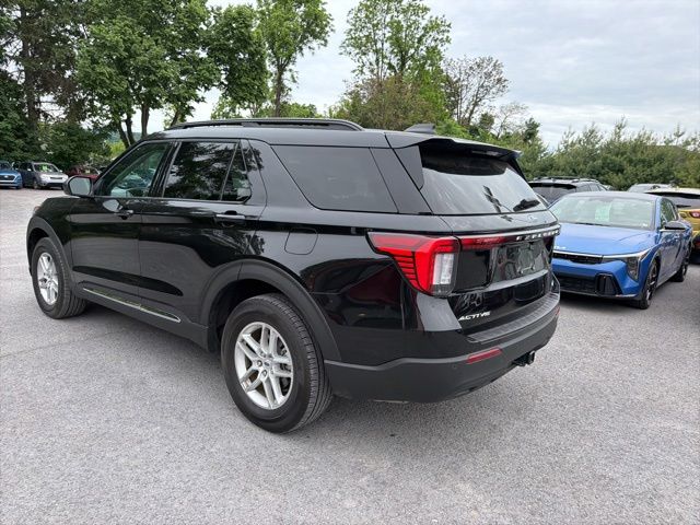 2025 Ford Explorer Active - Photo 16