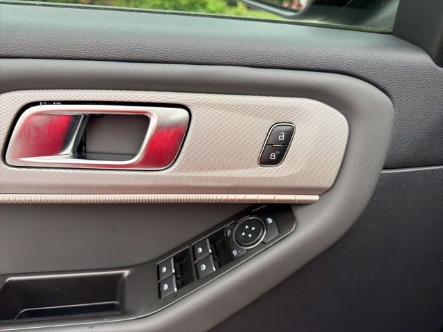 2025 Ford Explorer Active - Photo 30