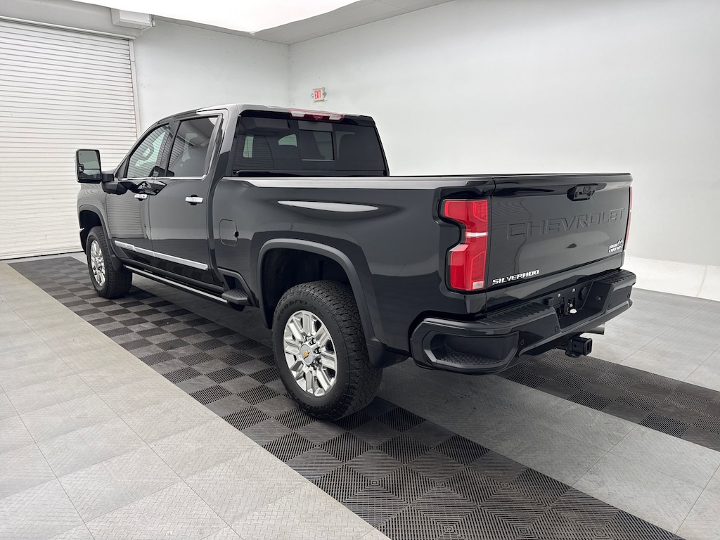 New 2025 Chevrolet Silverado 2500 HD High Country Truck Crew Cab