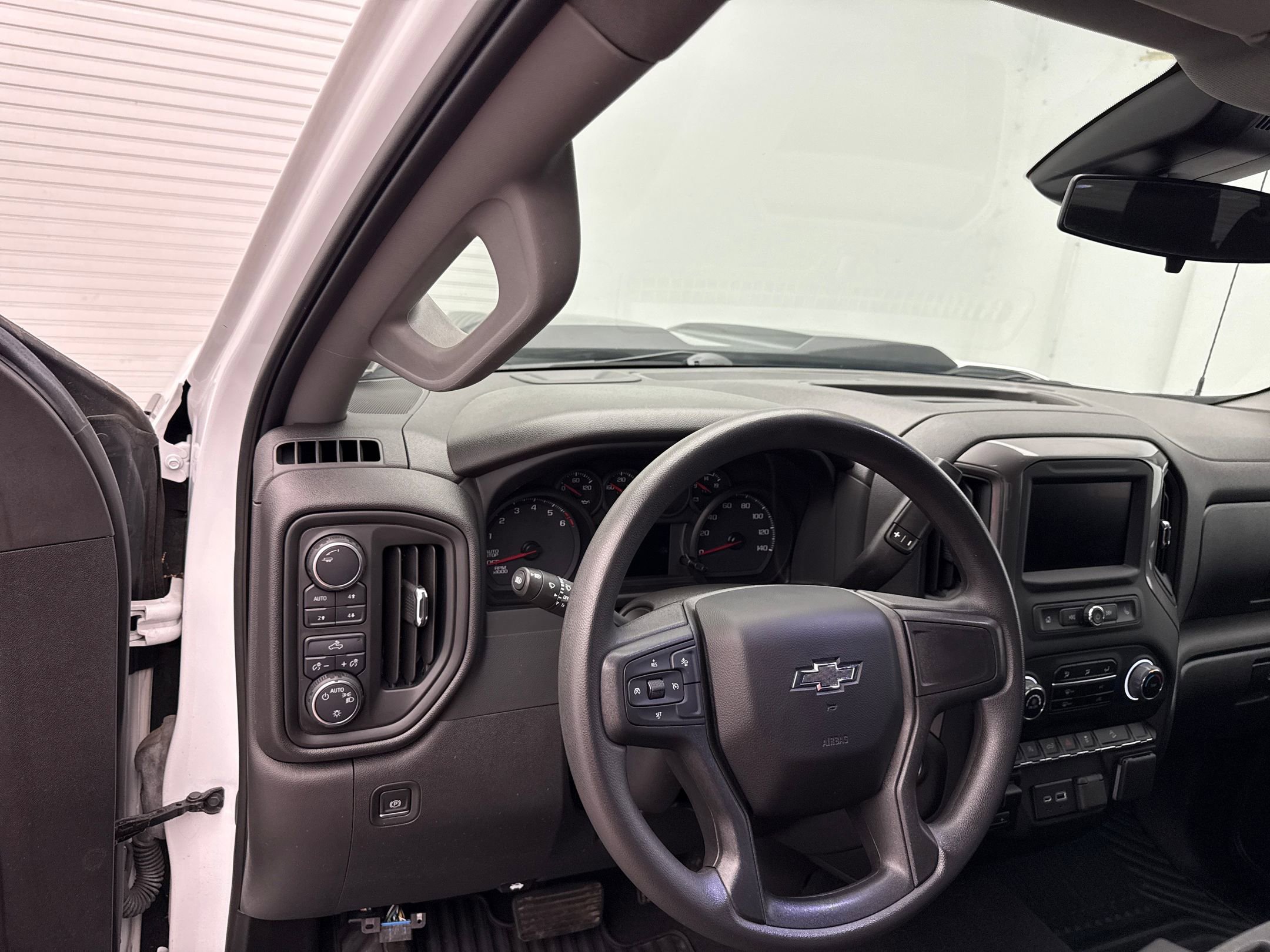 2023 Chevrolet Silverado 1500 Custom Trail Boss photo 4