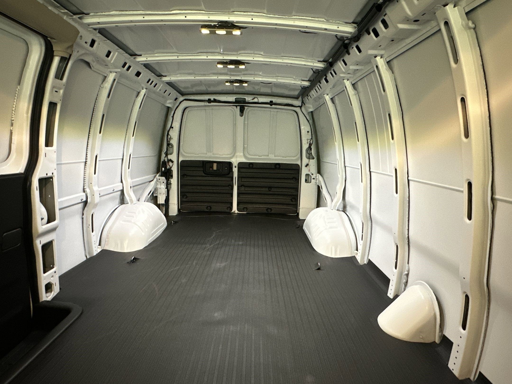 2026 Chevrolet Express Cargo Work Van - Photo 26
