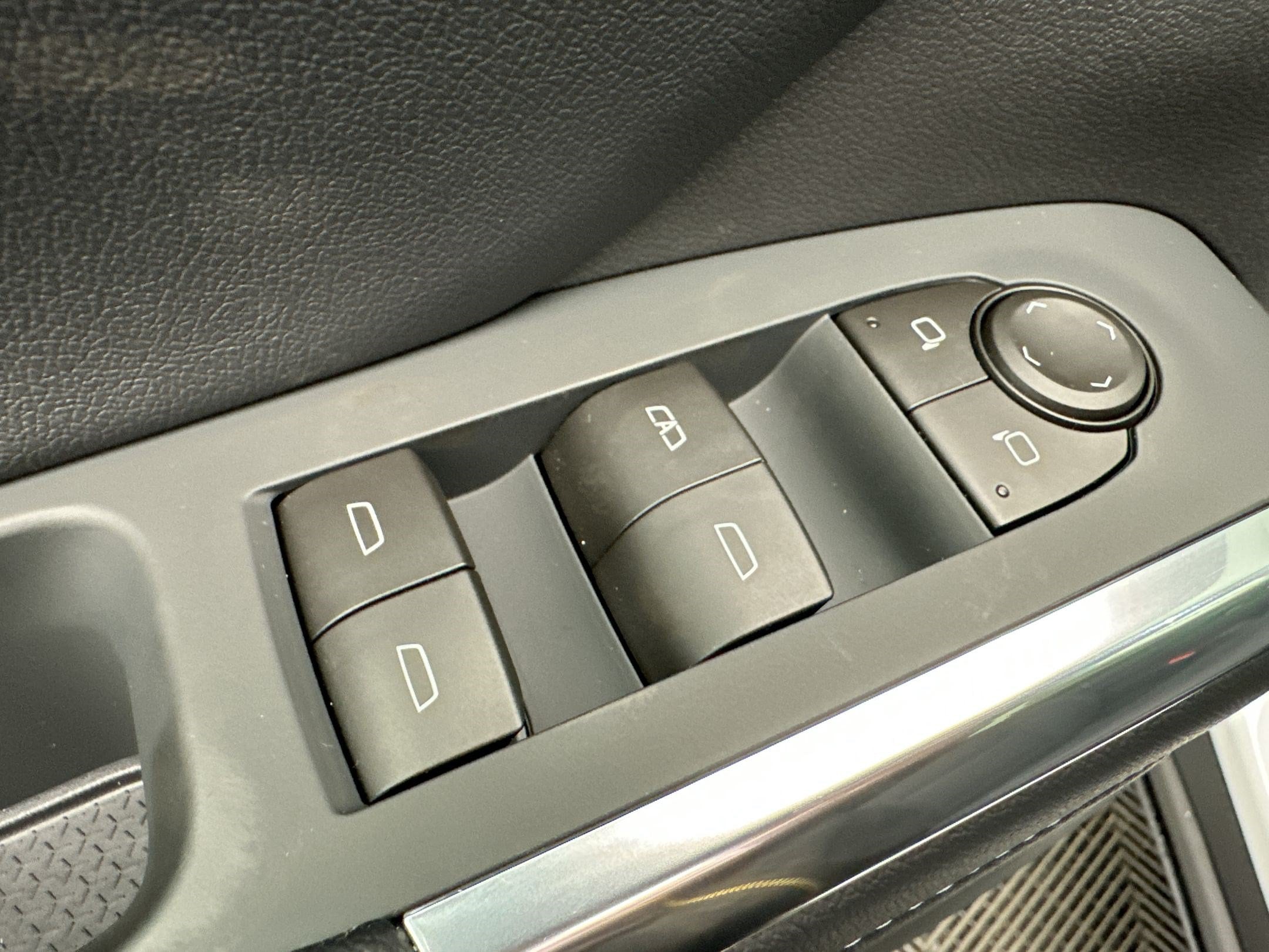 2026 Chevrolet Traverse LT - Photo 14