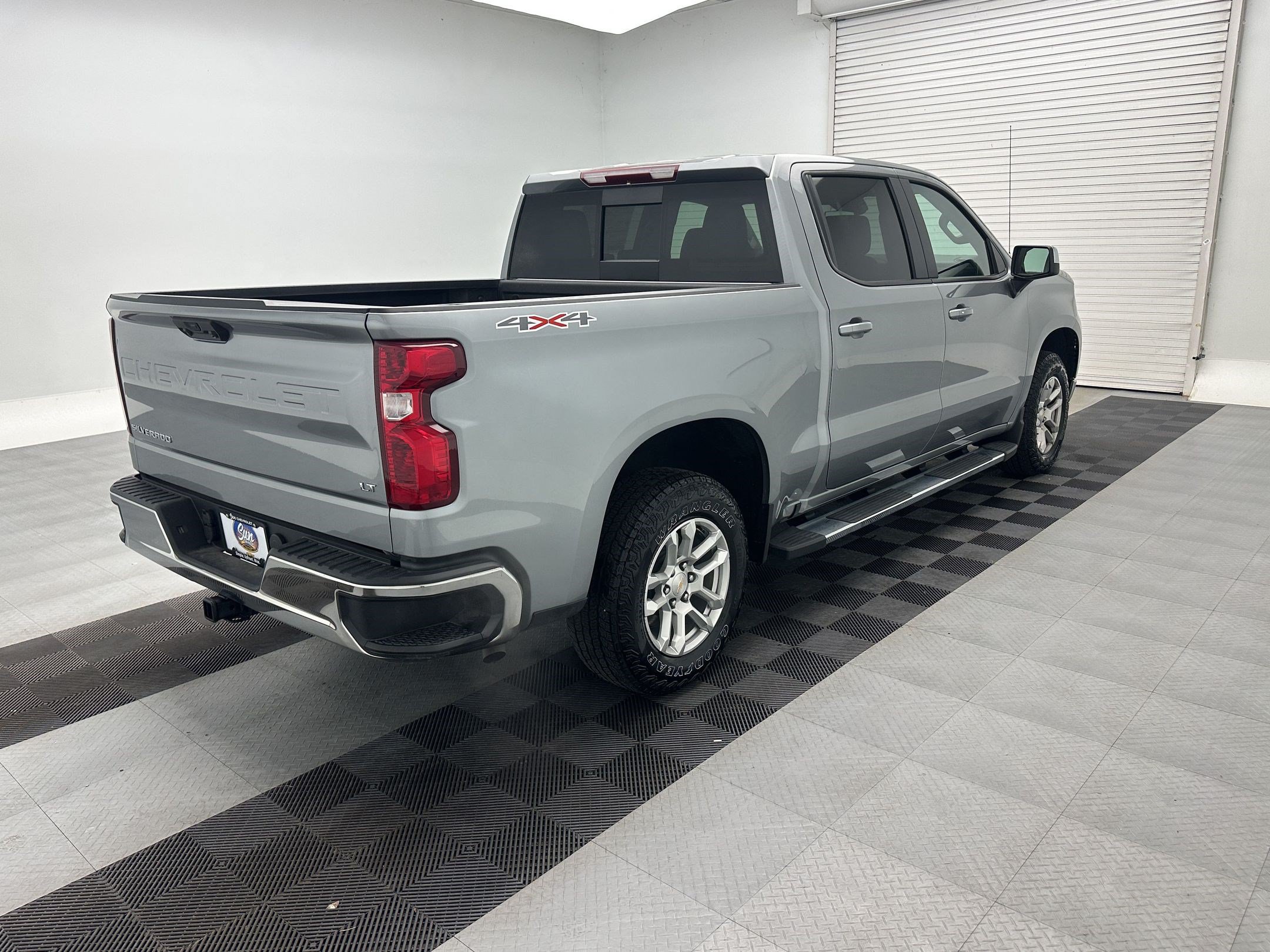 2026 Chevrolet Silverado 1500 LT - Photo 9