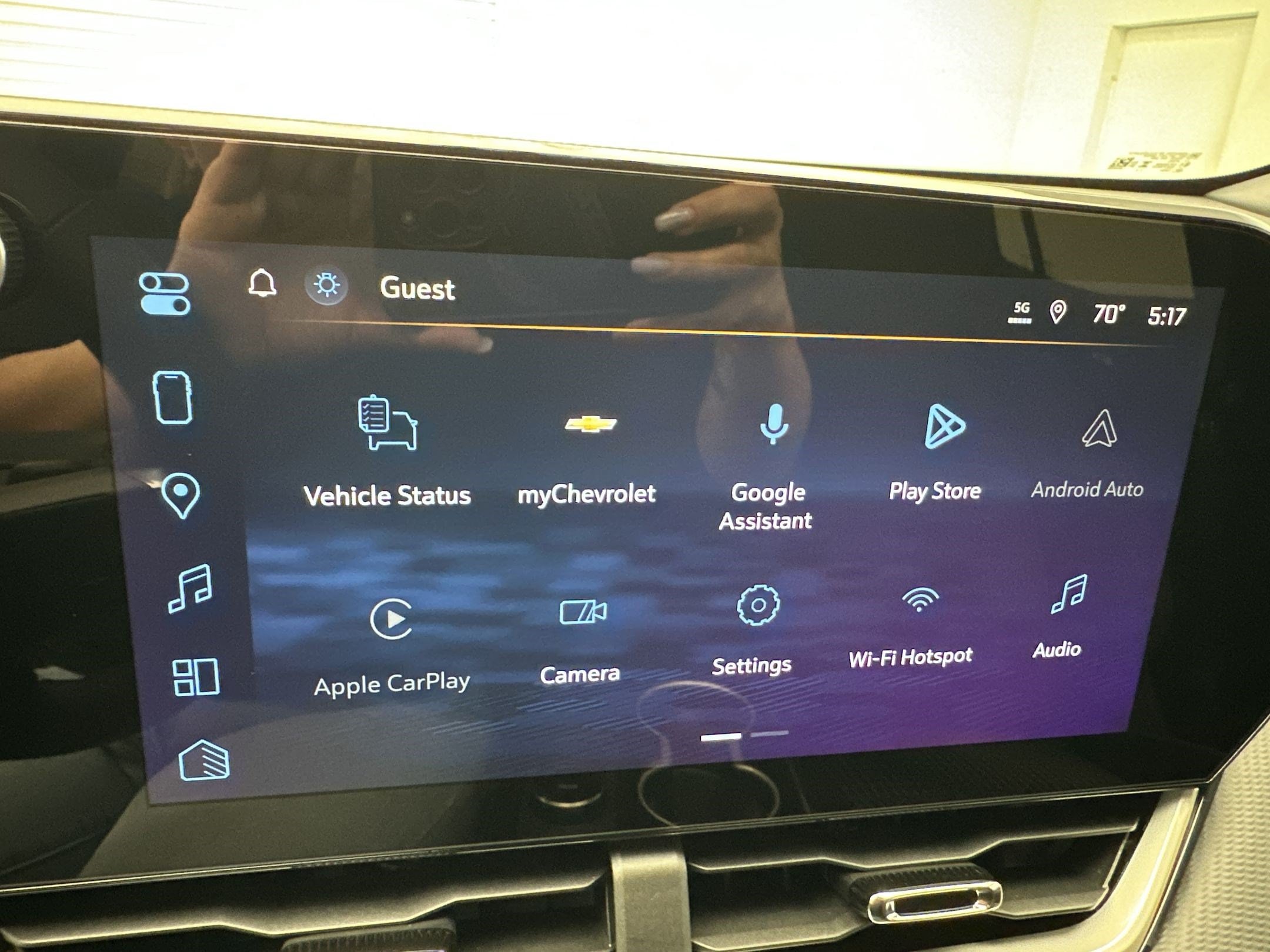 2027 Chevrolet Equinox LT - Photo 21