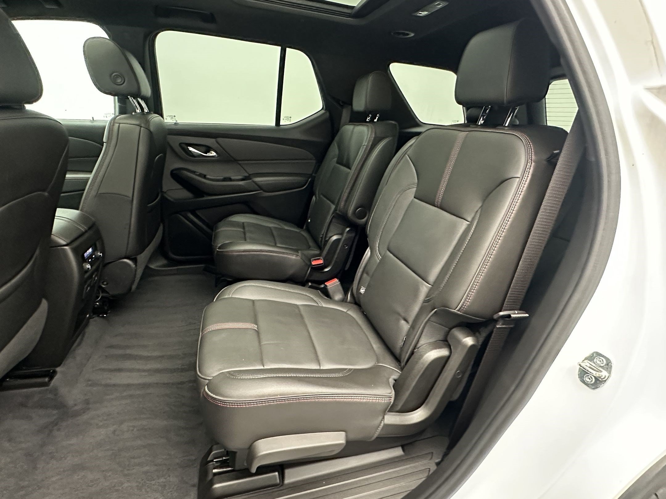 2023 Chevrolet Traverse RS - Photo 25