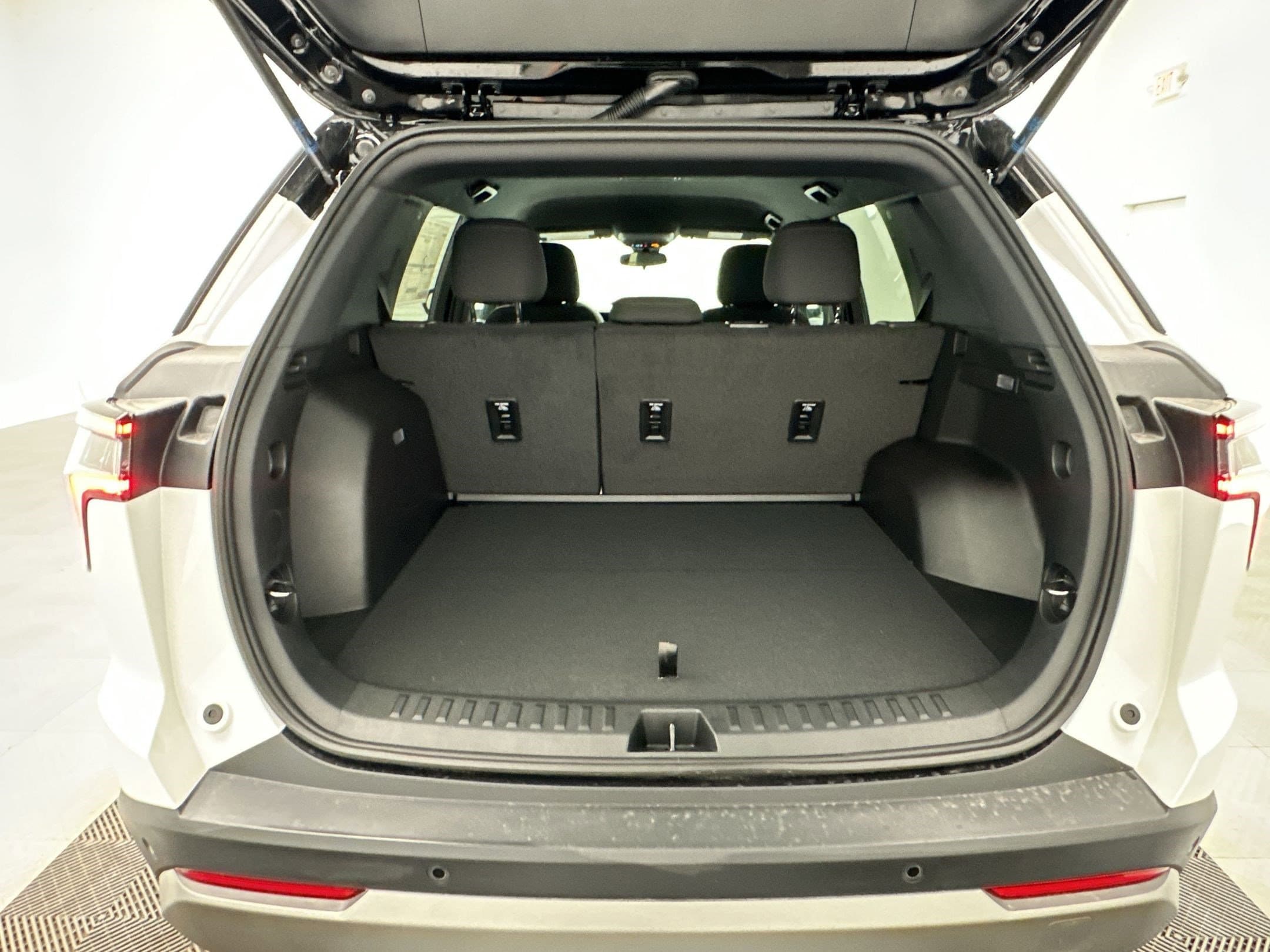 2026 Chevrolet Equinox LT - Photo 30