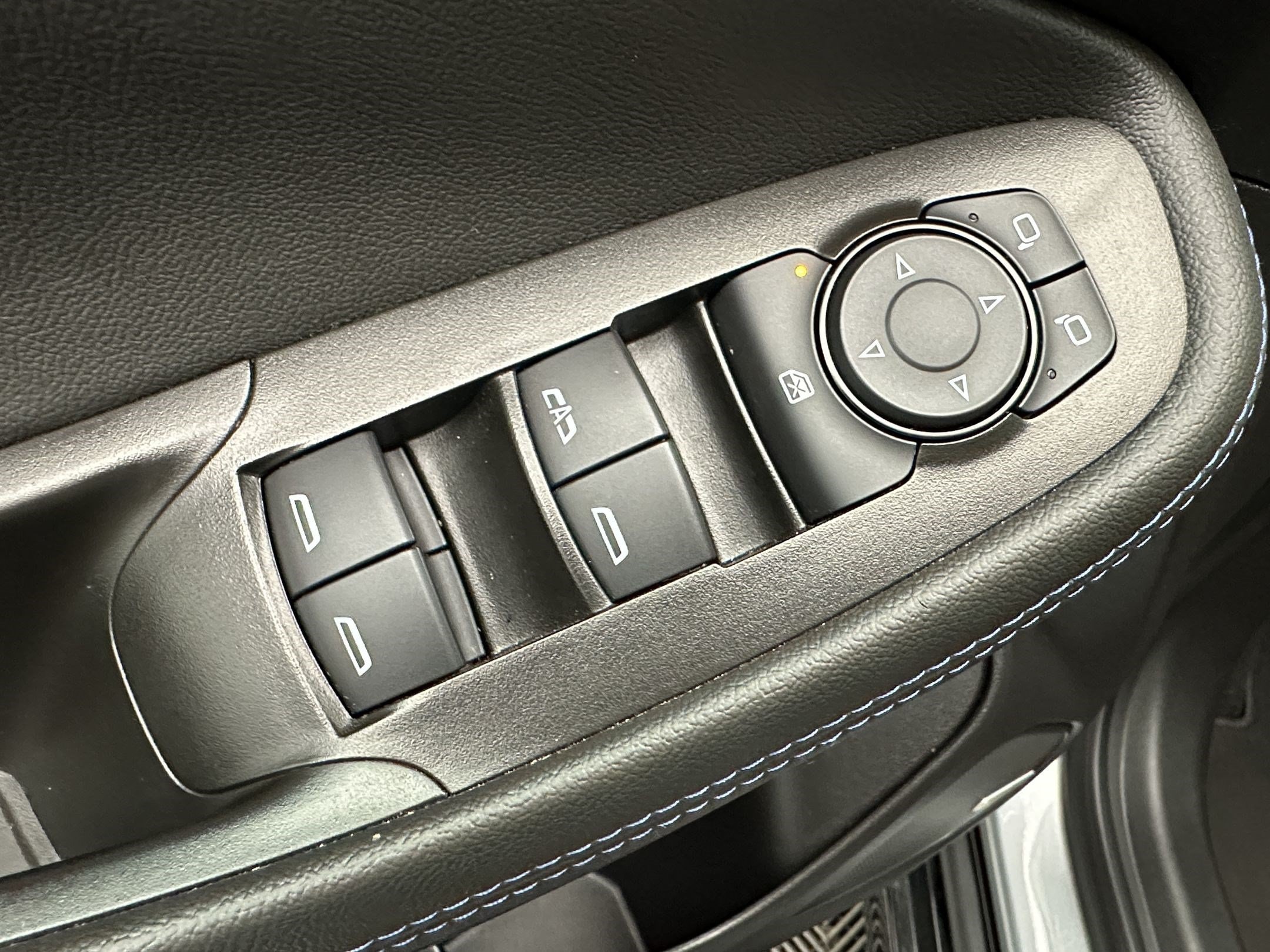2025 Buick Encore GX Sport Touring - Photo 14