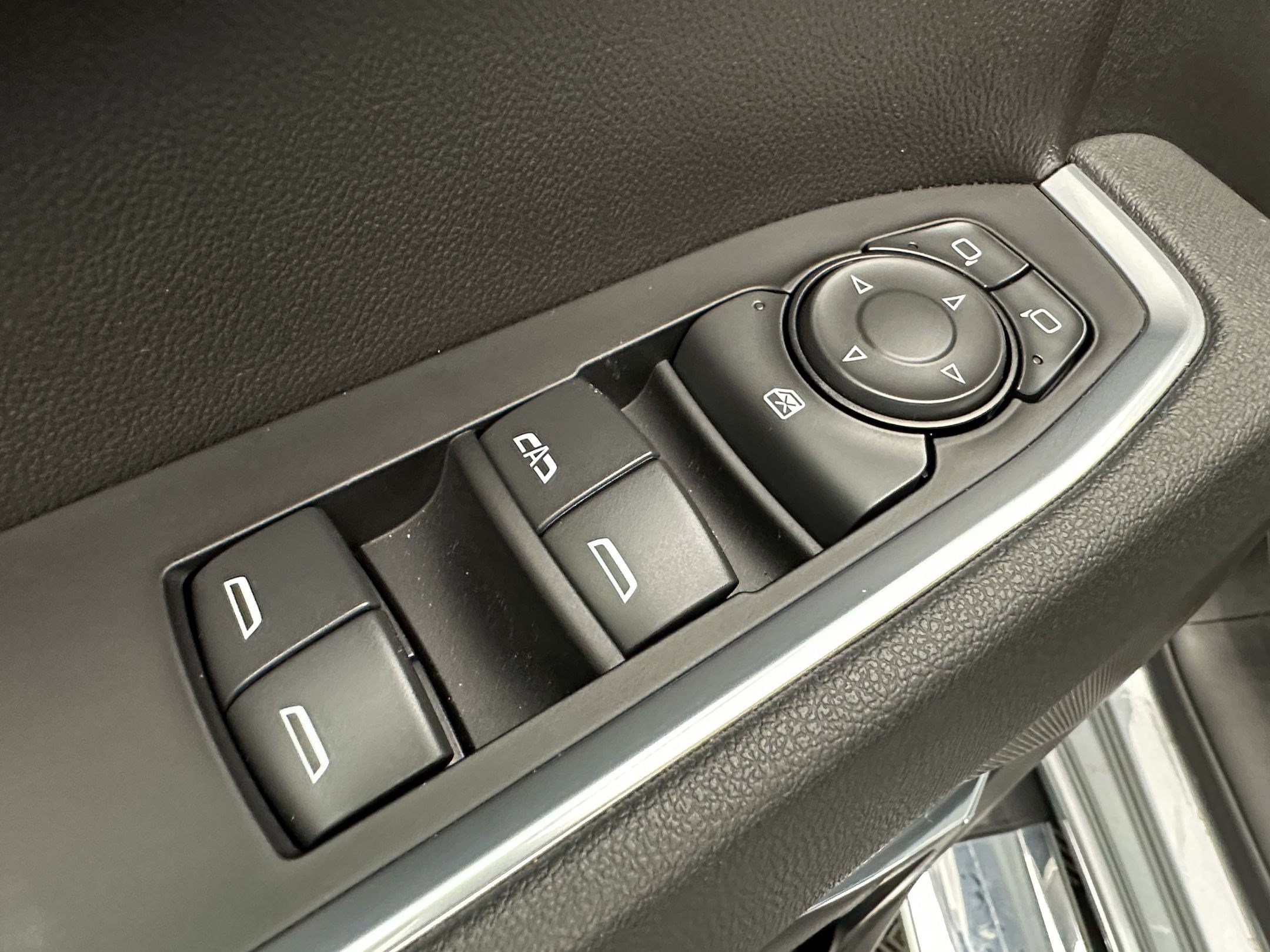 2026 Chevrolet Silverado 1500 LT - Photo 14