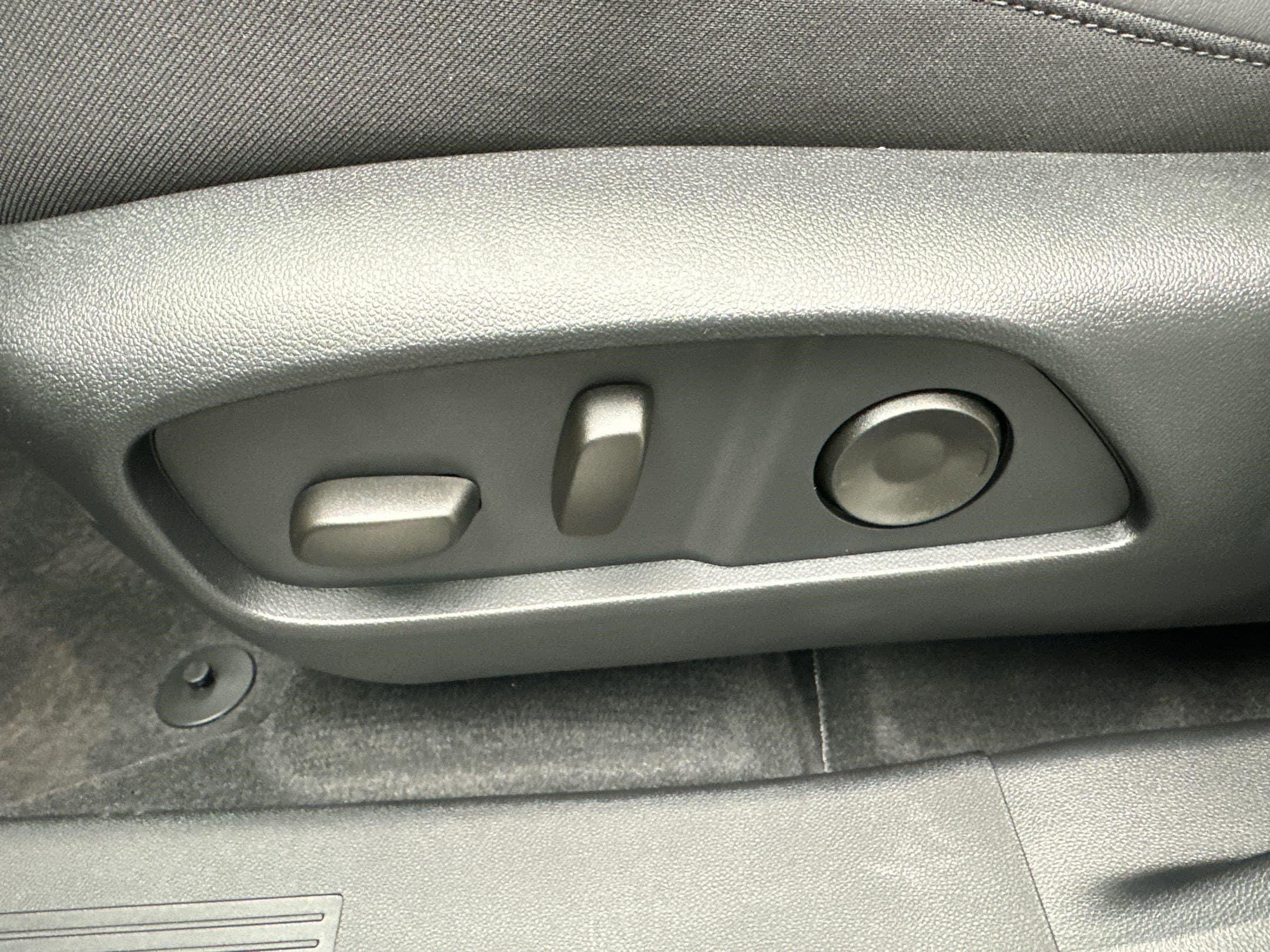 2027 Chevrolet Equinox LT - Photo 16