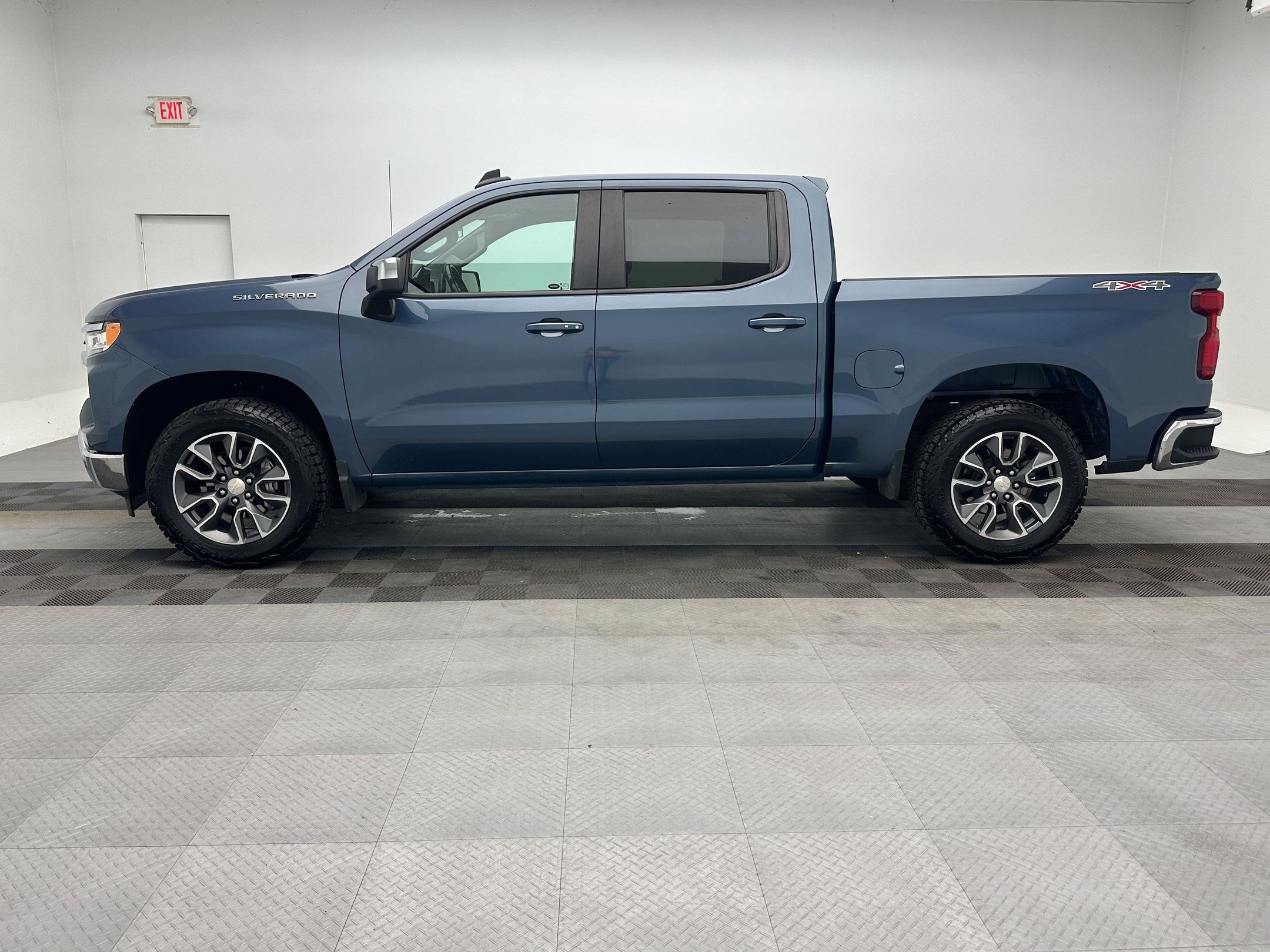 Used 2024 Chevrolet Silverado 1500 LT (2FL) Truck Crew Cab