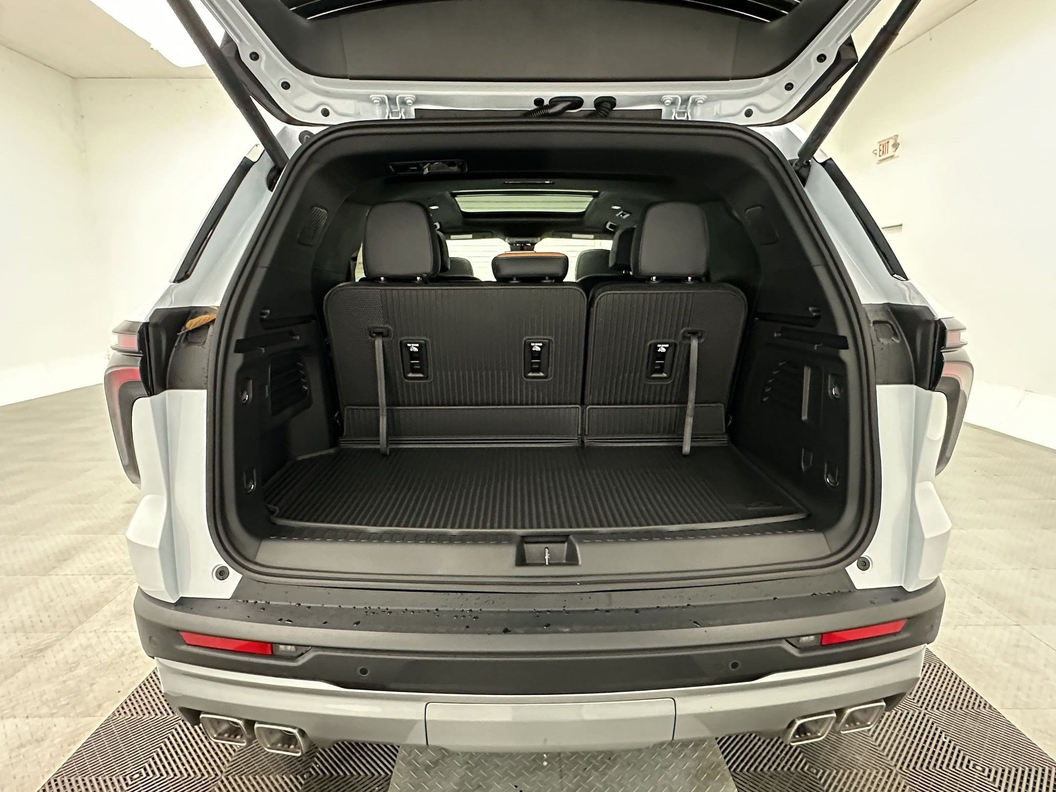 2027 Chevrolet Traverse Z71 - Photo 26
