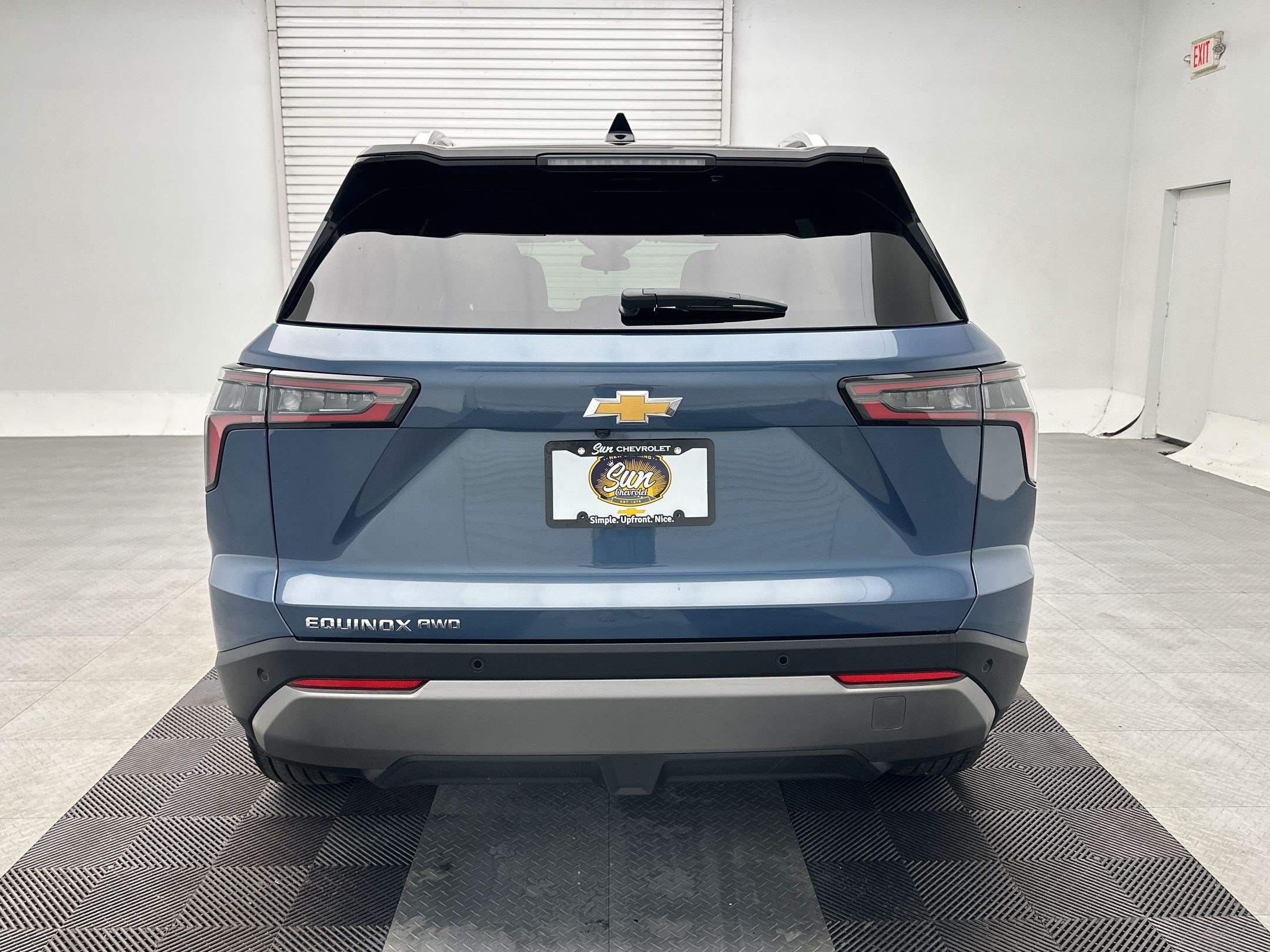 2027 Chevrolet Equinox LT - Photo 10
