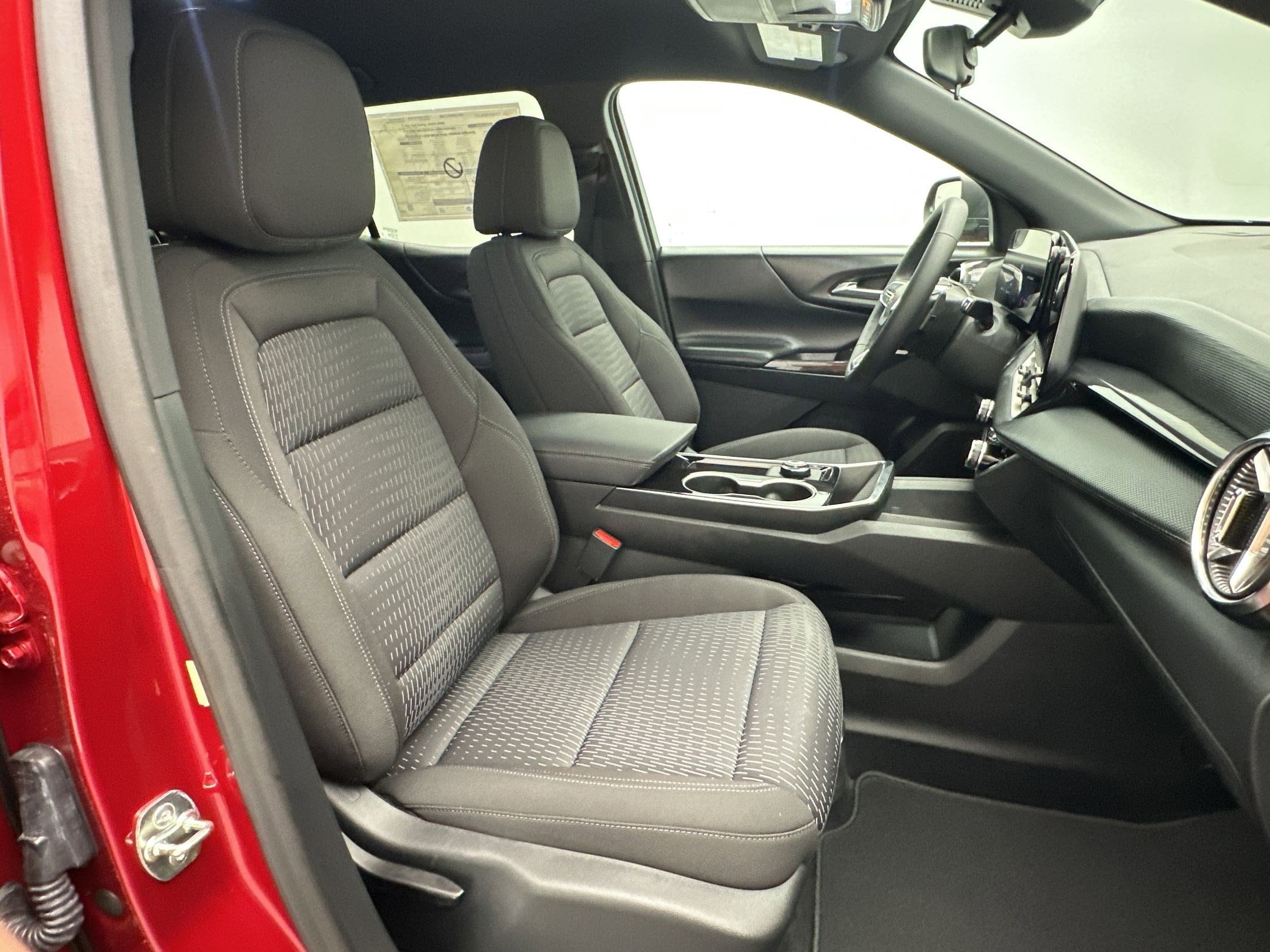 2026 Chevrolet Equinox LT - Photo 29