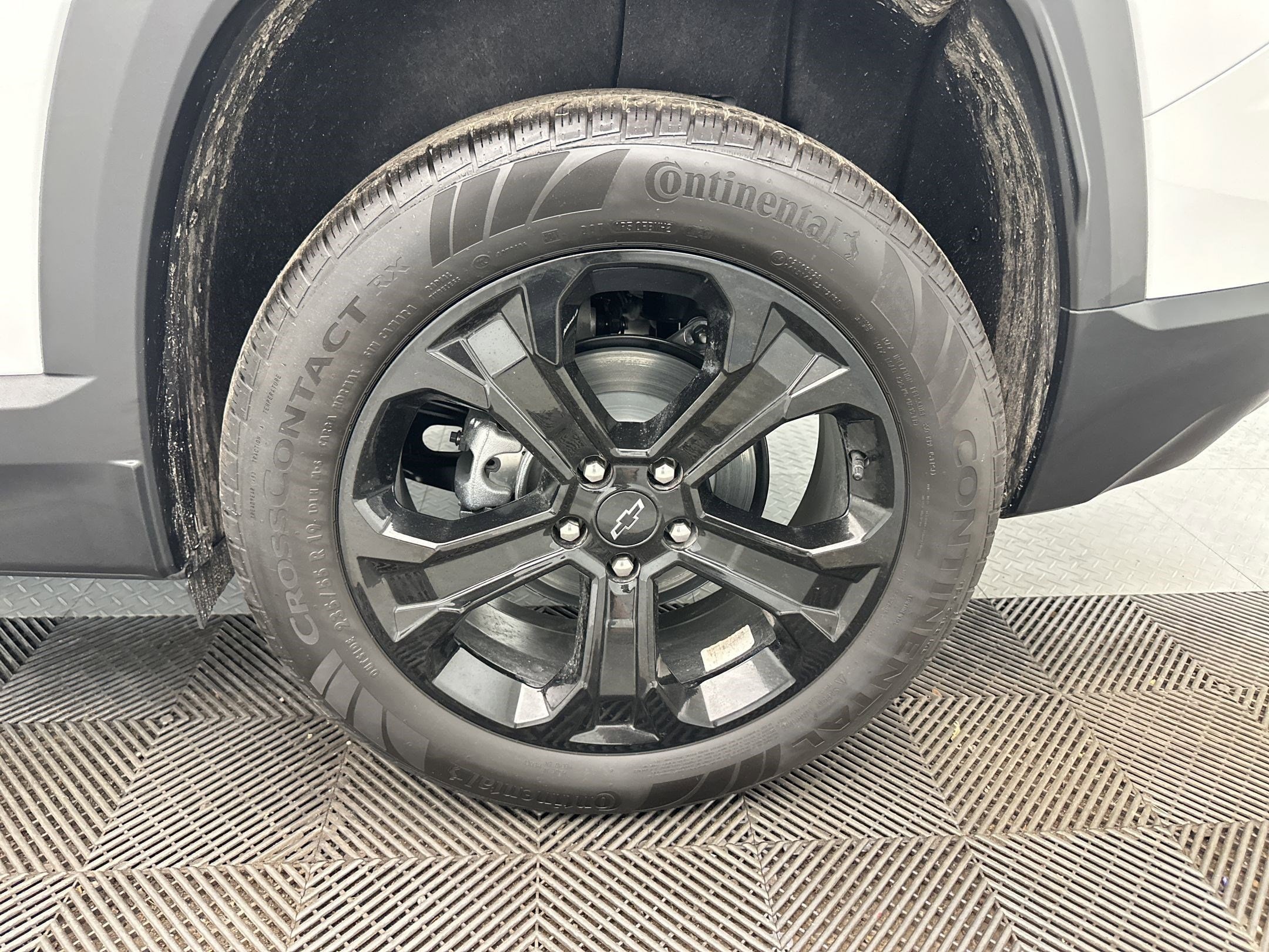 2026 Chevrolet Equinox LT - Photo 11