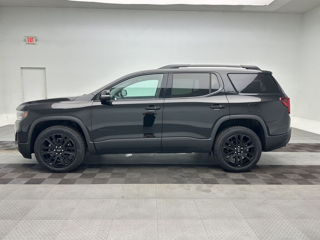 Used 2023 GMC Acadia SLE SUV