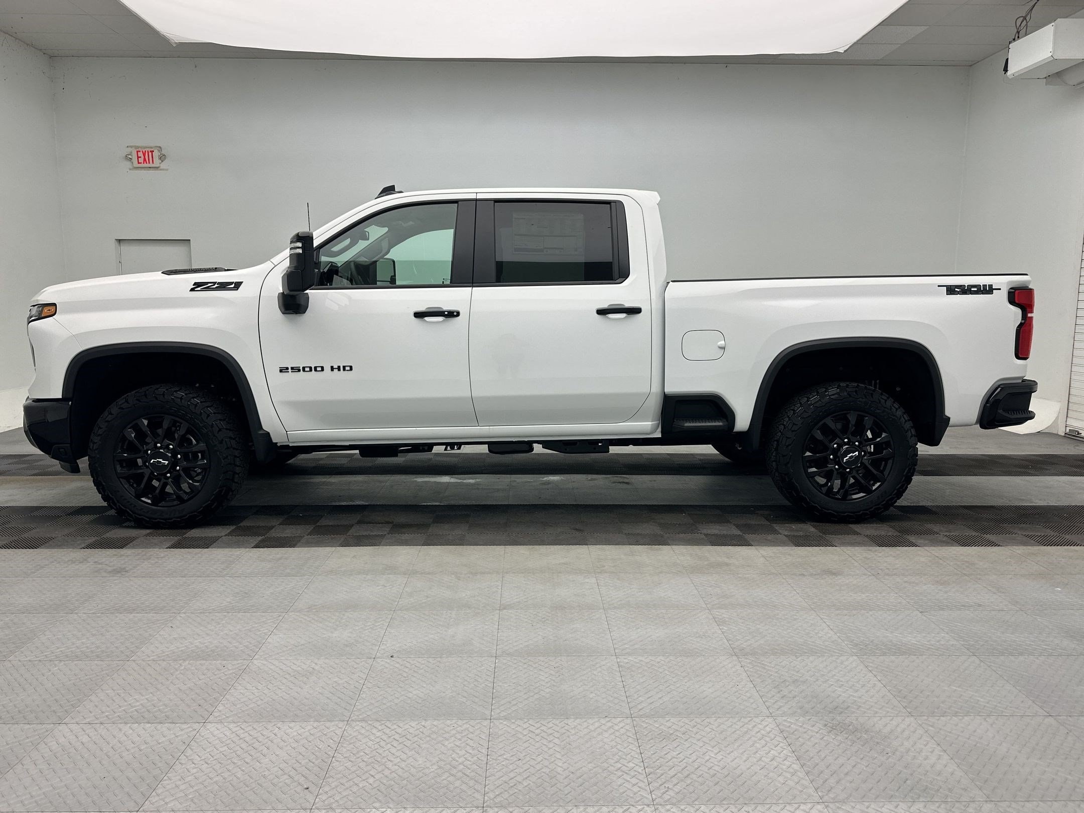 2026 Chevrolet Silverado 2500 HD LT - Photo 2