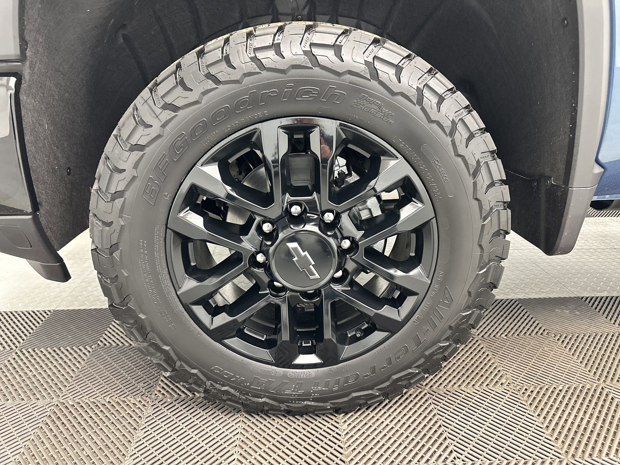 2026 Chevrolet Silverado 3500 HD LTZ - Photo 11
