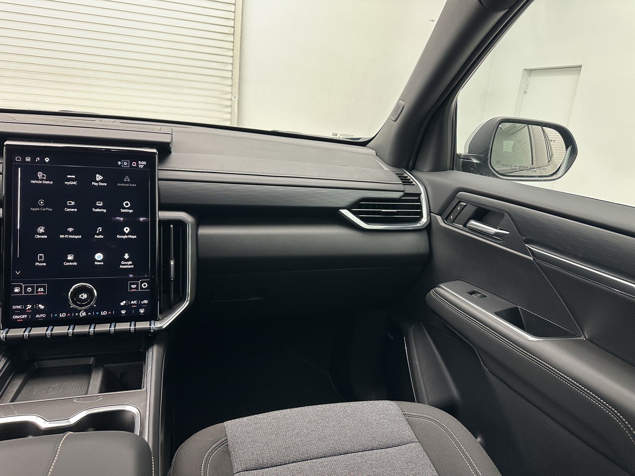 2026 GMC Acadia Elevation - Photo 30