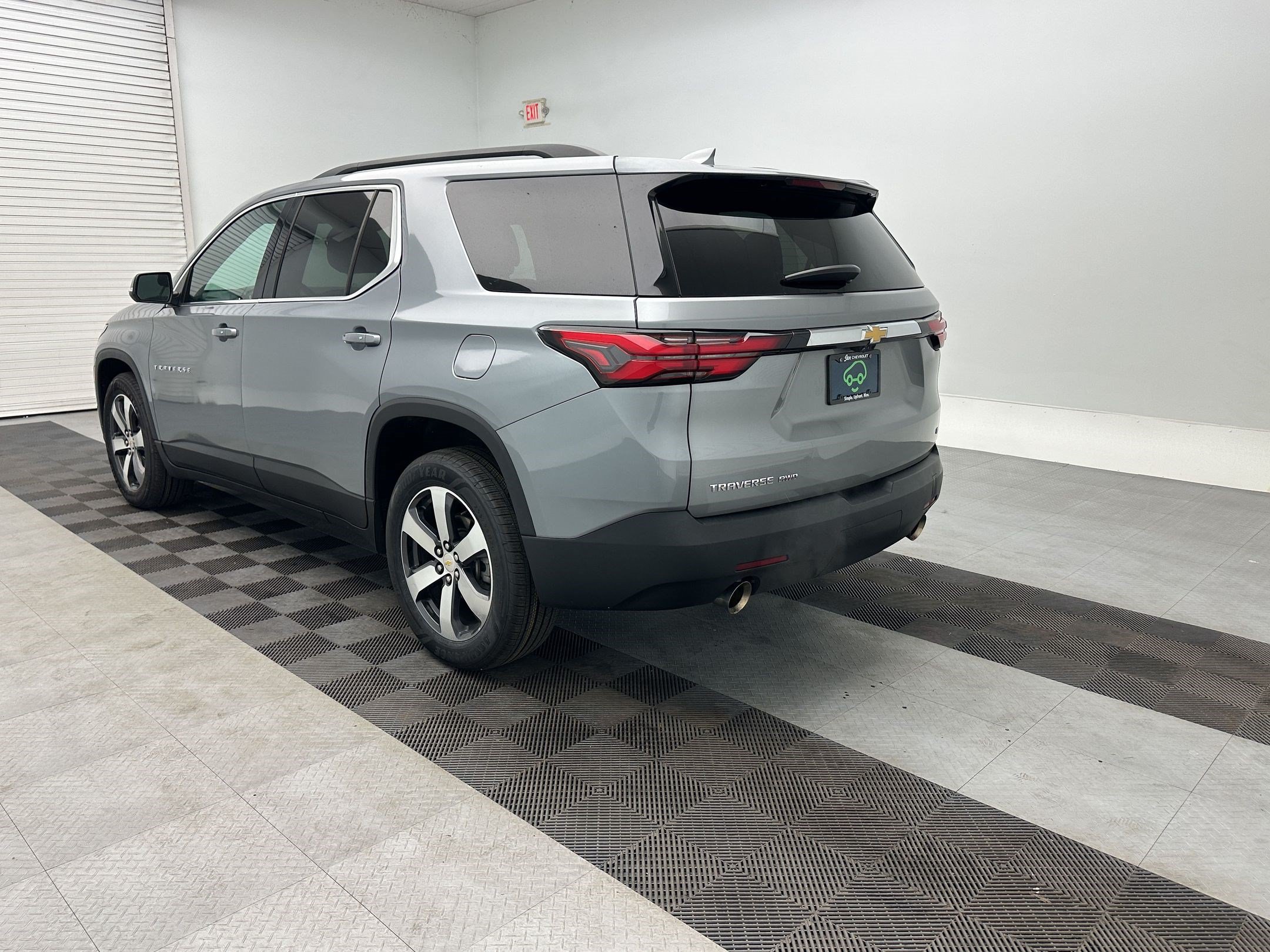 Used 2023 Chevrolet Traverse LT Leather SUV