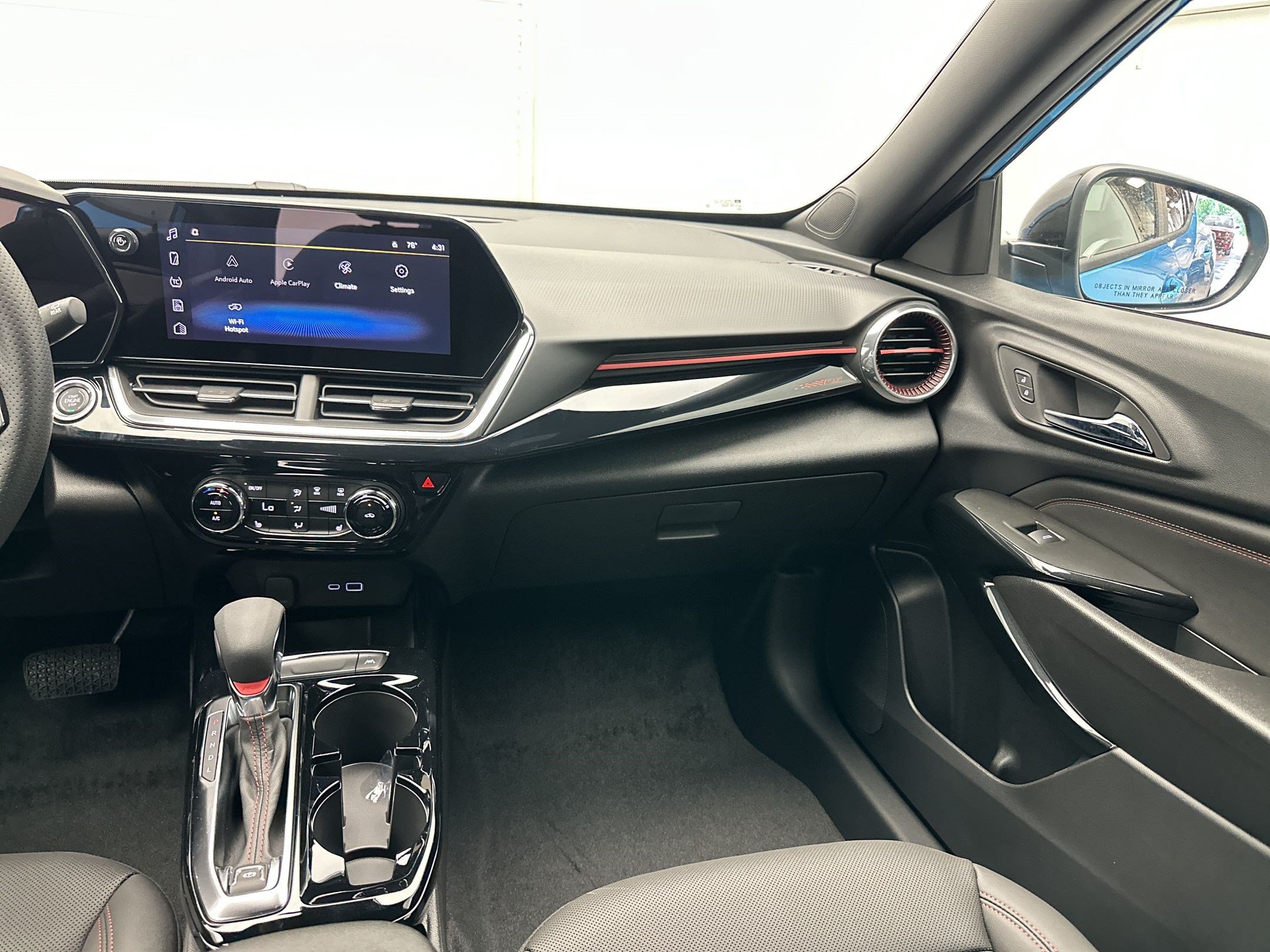 2026 Chevrolet Trax RS - Photo 28