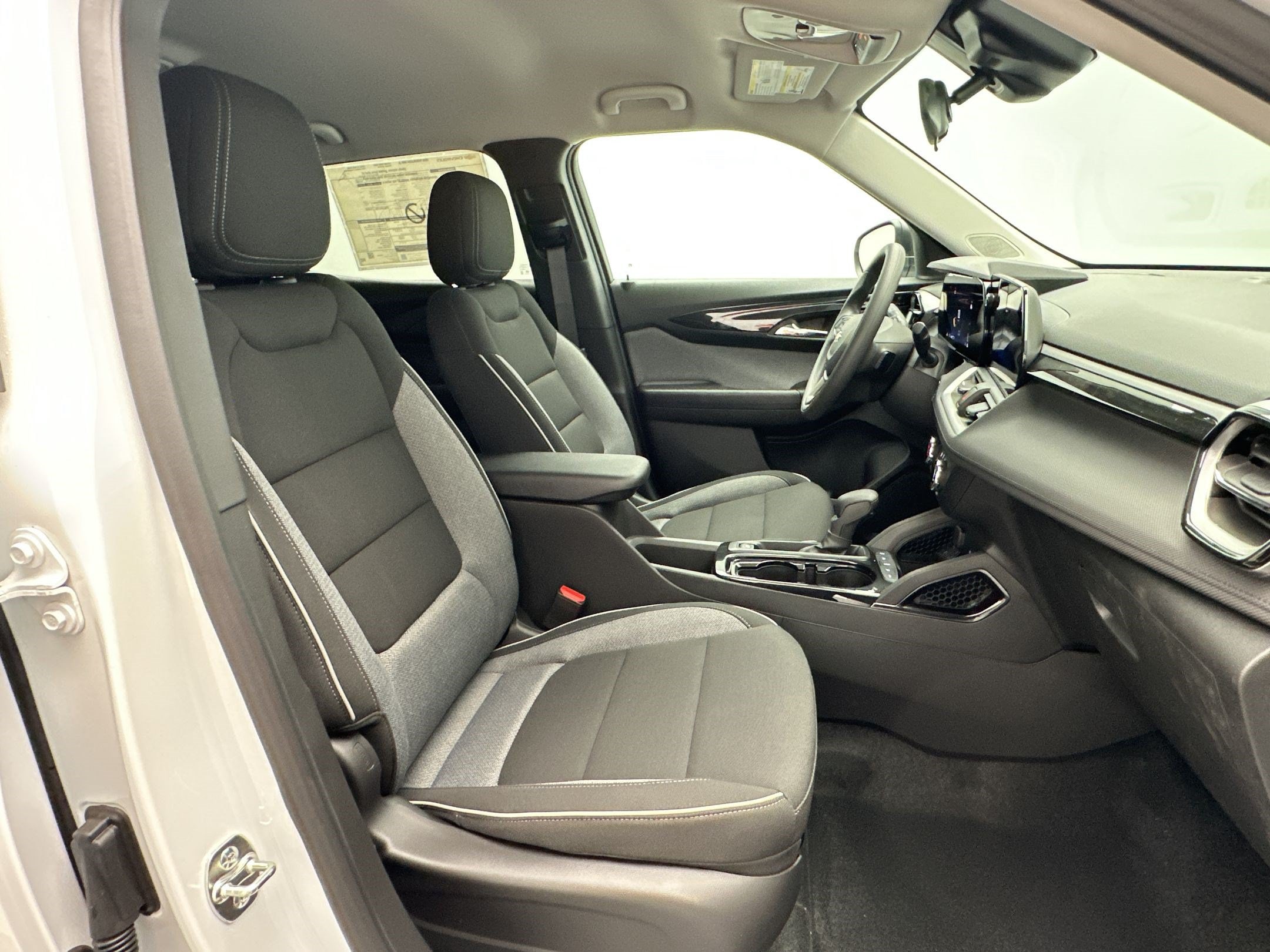 2026 Chevrolet Trailblazer LS - Photo 24