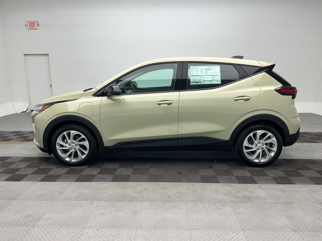 New 2027 Chevrolet Bolt LT SUV