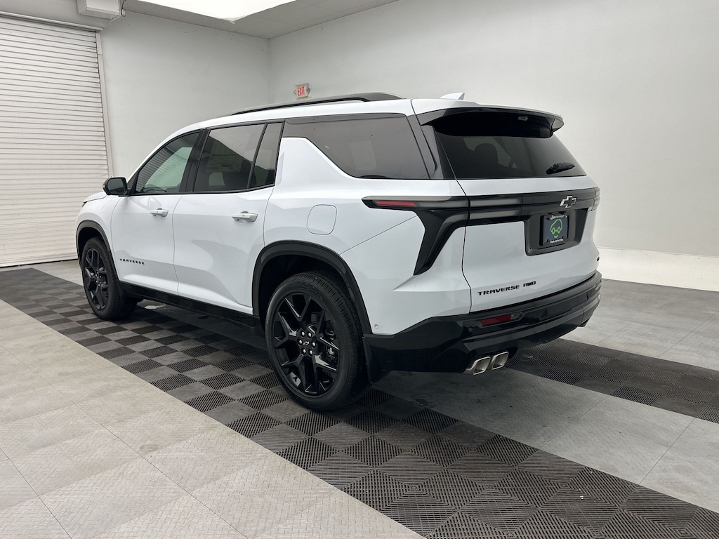 Used 2026 Chevrolet Traverse RS SUV