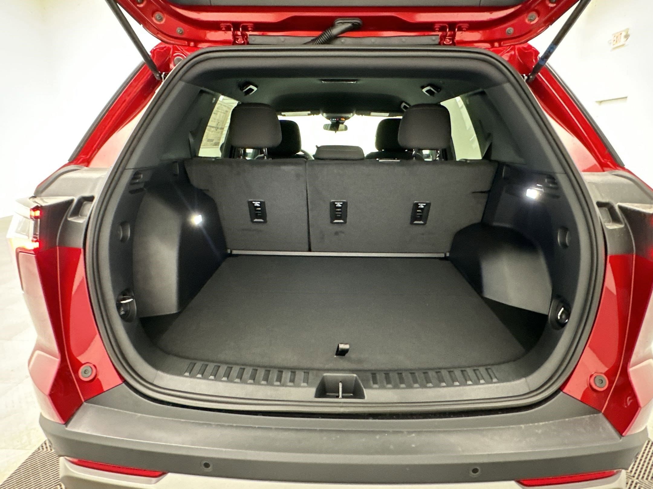 2026 Chevrolet Equinox LT - Photo 30