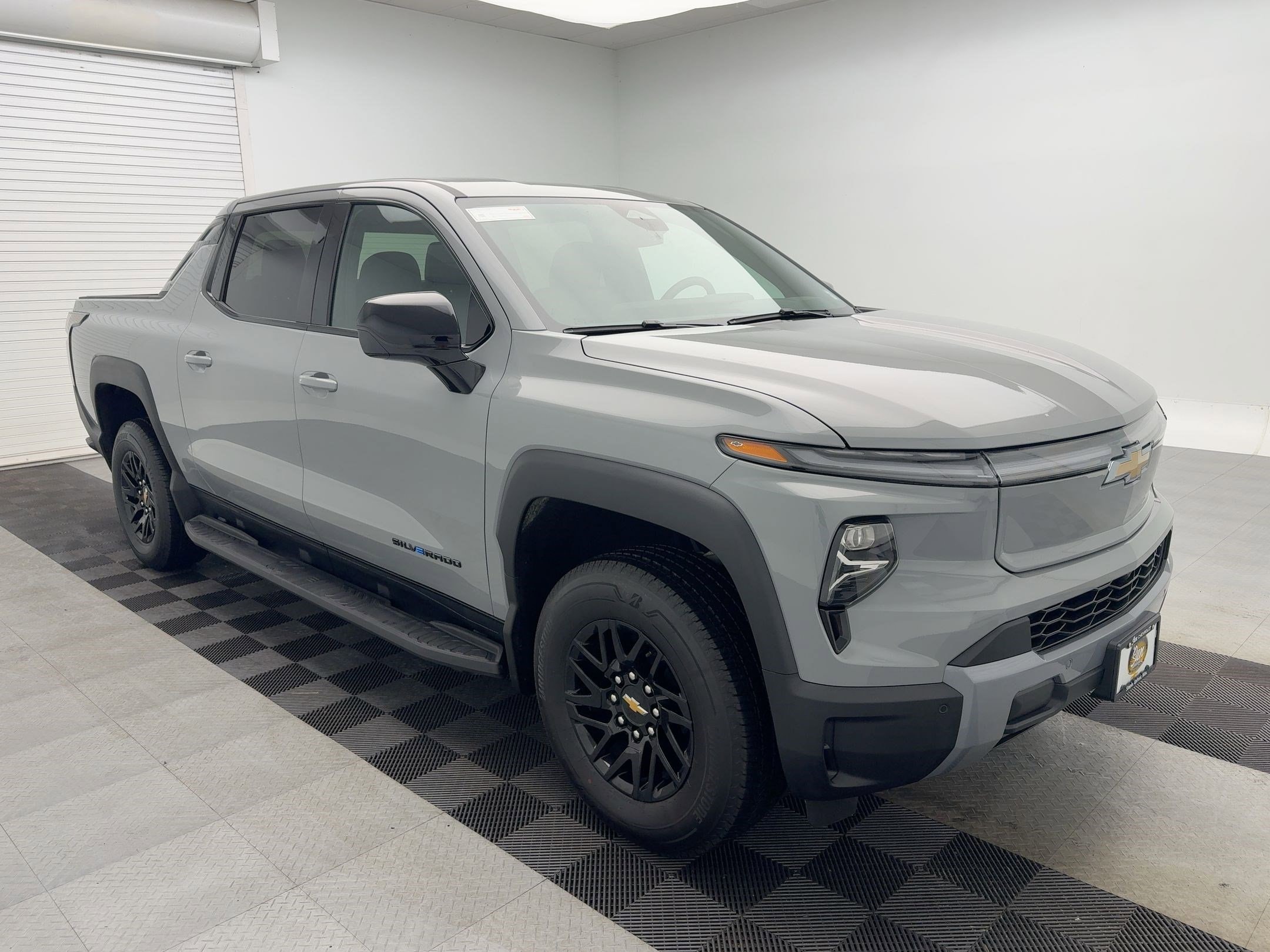 2026 Chevrolet Silverado EV LT - Photo 7