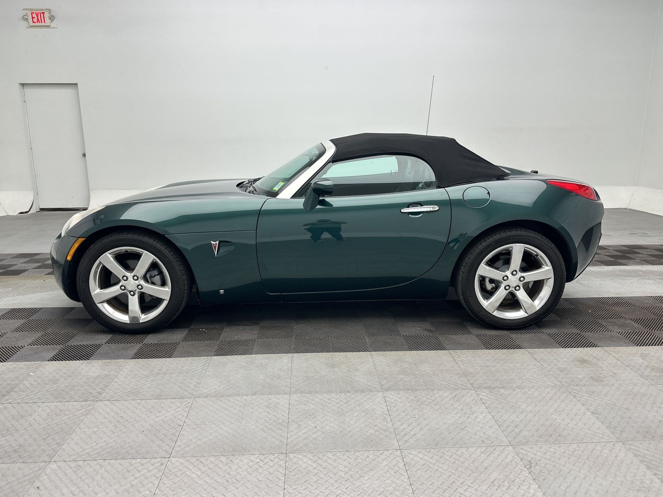 Used 2007 Pontiac Solstice Base with VIN 1G2MB35B17Y114130 for sale in Chittenango, NY