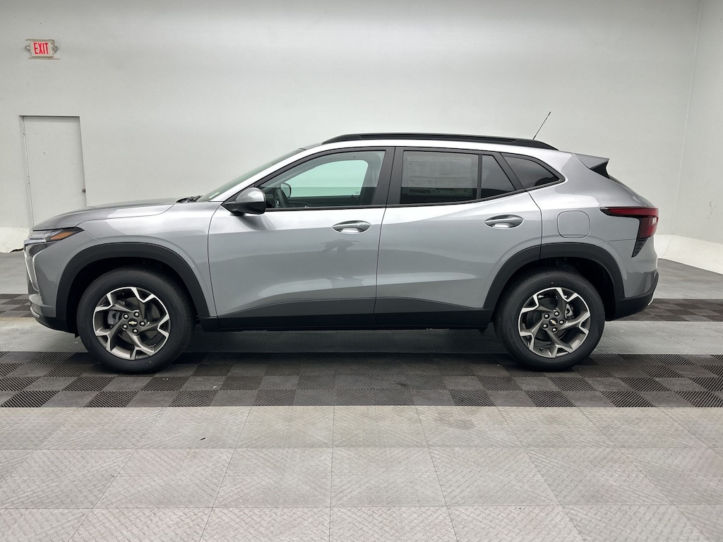 New 2026 Chevrolet Trax LT SUV